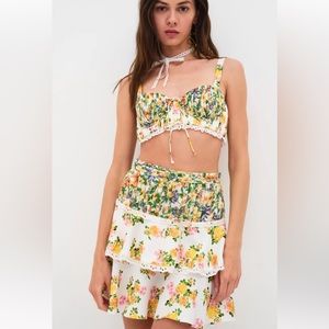 For love and lemons set!! Great condition